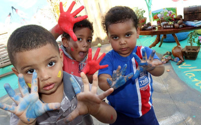 “Quintal” é criado para alunos aprenderem brincando em CEI