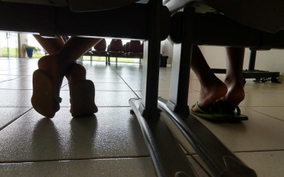 Irmãos de 9 e 11 anos se negam a voltar pra casa e denunciam estupro: 'Ele também obrigava a usar droga'