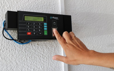 Prefeitura de Três Lagoas regulamenta ponto eletrônico de registro de horas trabalhadas