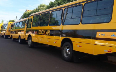 Prefeitura de Brasilândia adquire mais três ônibus escolares