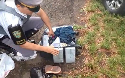 Homem é preso transportando tabletes de cocaína em ônibus