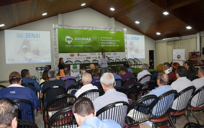 Senai apresenta a suinocultores vantagens de investimentos em fontes de energias renováveis