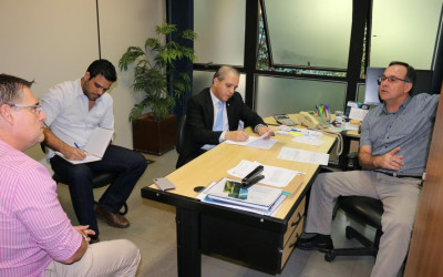 Por melhor infraestrutura no interior do MS, Coronel David se reúne com técnicos da Seinfra