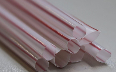 Canudo de plástico é abolido, mas governo veta multa