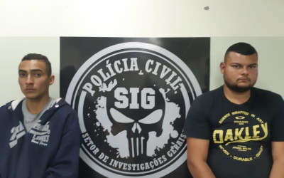 SIG prende assaltantes e apreende simulacro e veículo 