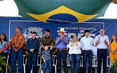 Desfile de 7 de Setembro reúne três-lagoenses na Lagoa Maior