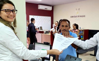Manoel Gomes, autor de Caneta Azul, registra direitos autorais do hit