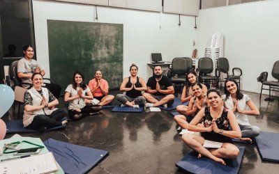 Casais do Grupo de Gestante participam de palestra sobre benefícios do Yoga