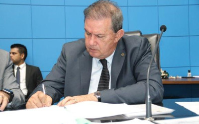 Deputado estadual Eduardo Rocha assina CPI para investigar Energisa