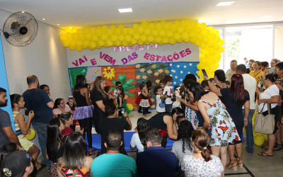 Projeto “Vai e Vem das Estações” do CEI “Dona Clementina Carrato” é finalizado com apresentações culturais