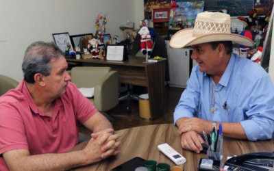 Deputado Eduardo Rocha conversa com prefeito Ângelo Guerreiro sobre melhorias para Três Lagoas