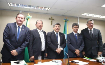 Estreante como membro titular da CCJR, deputado Eduardo Rocha participa de primeira reunião do ano
