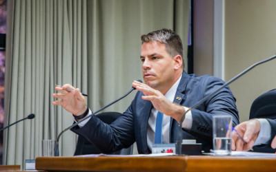 Contrariando notificação da CPI, funcionário da Energisa vai até USP-São Carlos 