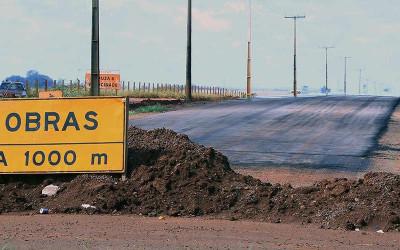 Lei de Licitações: Brasil tem 19 mil obras federais paralisadas