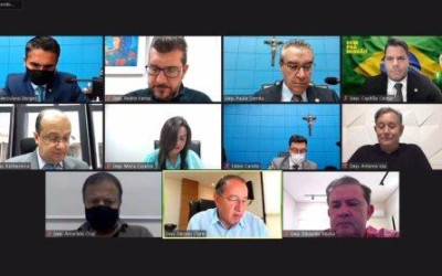 Deputado Eduardo Rocha parabeniza prefeito de TL por aquisição de caminhão para limpeza