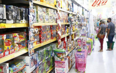 Procon-TL realiza pesquisa de preços para o Dia das Crianças