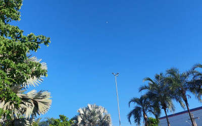 Segunda-feira começa com tempo firme e calor em Três Lagoas