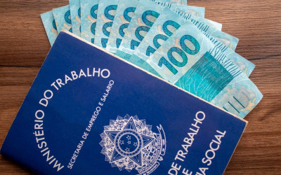 Salário mínimo pode subir R$ 120 e chegar a R$ 1.741 em 2027