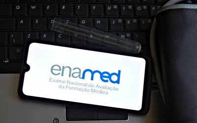 Cartões de inscrição no Enamed e Revalida estão disponíveis