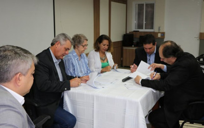 Prefeitura e Hospital Auxiliadora formalizam contrato de prestação de serviços hospitalares