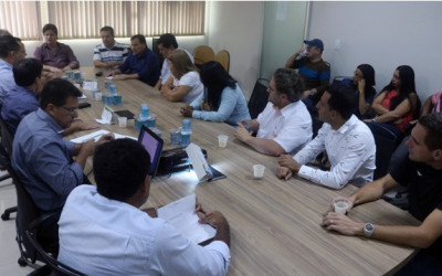 Diretores da Sanesul explicam plano de investimentos a vereadores