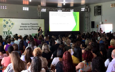 “Educar pela Pesquisa” reúne profissionais das escolas estaduais de seis municípios