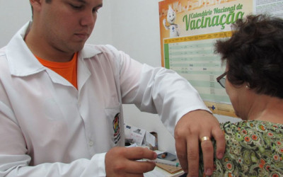 Vacinação será ampliada a toda população a partir de segunda (5)