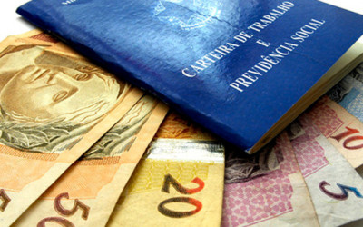 Mais de 1,8 milhão de trabalhadores ainda não sacaram abono salarial de 2015