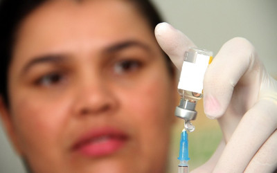 Doses da vacina para grupos não prioritários acabaram em algumas unidades de Saúde