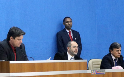 Vereadores aprovam reajuste de servidores da Prefeitura