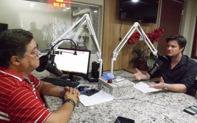 Bittencourt diz que grupo de comunicação critica Câmara por interesse financeiro