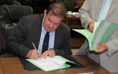 Deputado Eduardo Rocha solicita implantação de 3º faixa ou duplicação da BR-262
