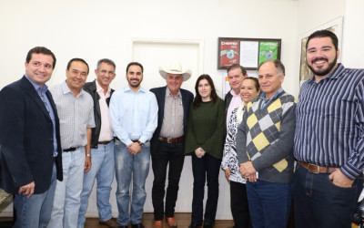 Prefeito, Senadora e Deputado conversam sobre o desenvolvimento de Três Lagoas