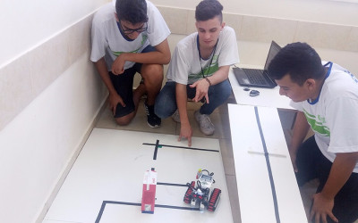 Equipes das escolas do Sesi vão disputar etapa regional da Olimpíada Brasileira de Robótica