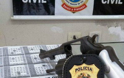 Em Três Lagoas, Funcionário de clínica veterinária furta revólver de patrão e acaba preso