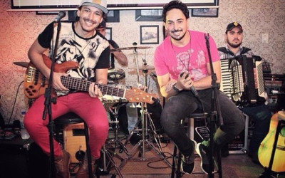 Tato e Nando fazem a abertura da 29º Festa do Folclore. Confira a programação