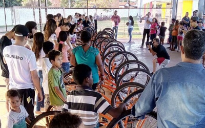 Projeto desenvolvido em Escola Municipal de Três Lagoas entrega 37 bicicletas a alunos