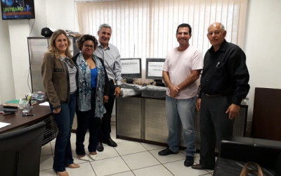 PROCON recebe novo computador para facilitar as demandas da população