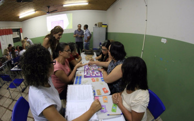 Oficina sobre educação financeira é ministrada aos professores de Brasilândia 
