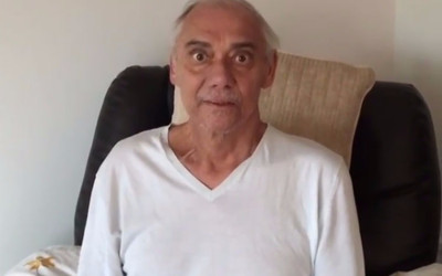 Marcelo Rezende reaparece abatido, mas se diz firme