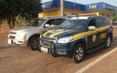 Polícia Rodoviária Federal apreende dois veículos adulterados