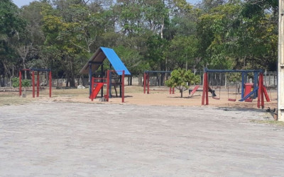 Parquinhos e acesso aos quiosques do Balneário recebem reformas