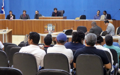 Reajuste de servidores e ajuste na lei do ISSQN são aprovados