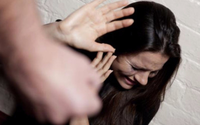 Senado autoriza delegado a adotar medidas protetivas a mulher vítima de violência