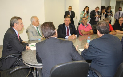 Encaminhamento de Eduardo Rocha é aceito em reunião da CPI e funcionários da JBS