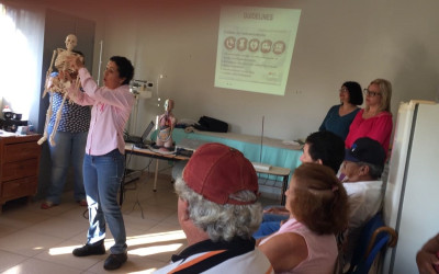 População recebe orientações médicas no dia D do Outubro Rosa