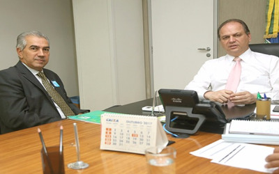 Governador cobra do Ministério da Saúde liberação de R$ 45 milhões para hospitais do MS