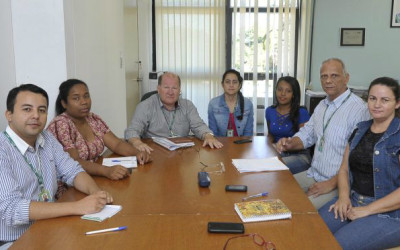 Agraer e Cecaf avaliam comercialização junto a produtores