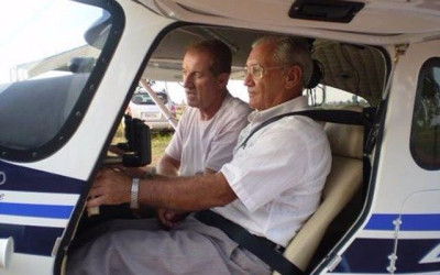 Piloto é atacado por vaca em fazenda e acaba morrendo em hospital