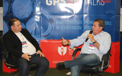 Deputado Eduardo Rocha marca presença como um dos palestrantes em encontro sobre florestas
